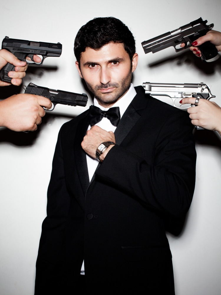 James_Bond_Nazo_Bravo